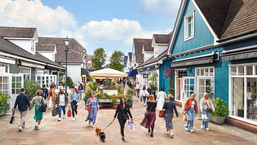 Bicester Village - 10% off Village price for Volunteer & Charity Workers